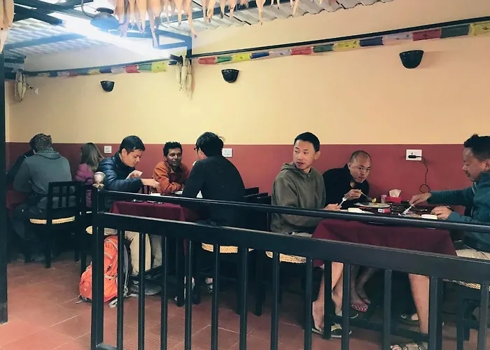 Couette-café Gurung's 3*